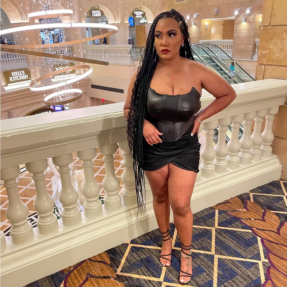 IT GIRL SEXY ALL BLACK CORSET MINI DRESS - Picture 4 of 4